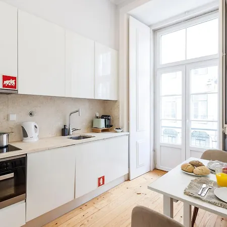 Bedrooms In Shared In Modern In Downtown Лиссабон