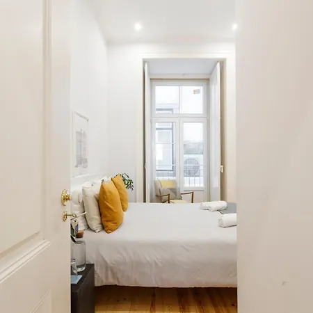 Bedrooms In Shared In Modern In Downtown Guest house