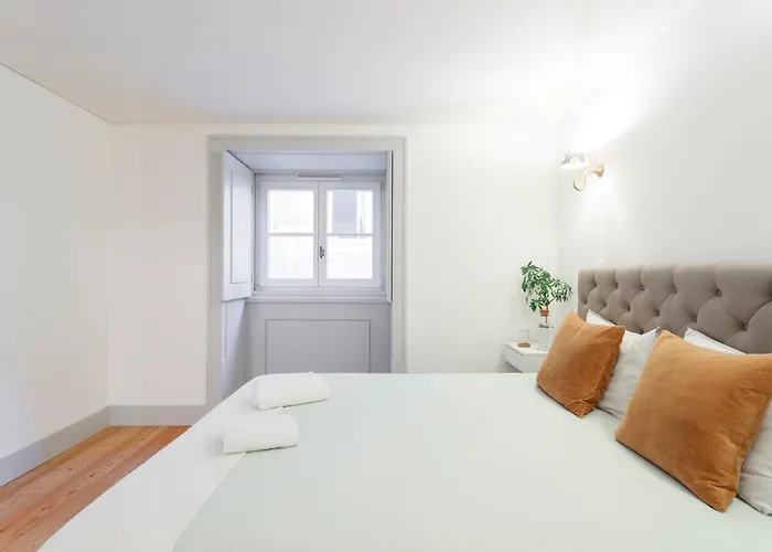 게스트하우스 Bedrooms In Shared In Modern In Downtown *