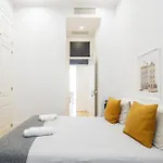 Bedrooms In Shared In Modern In Downtown * Lisboa