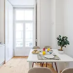 Bedrooms In Shared In Modern In Downtown Πανσιόν