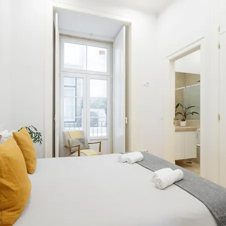 Vendégház Bedrooms In Shared In Modern In Downtown *