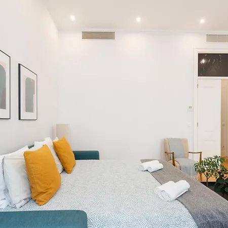 Pensión Bedrooms In Shared In Modern In Downtown Lisboa