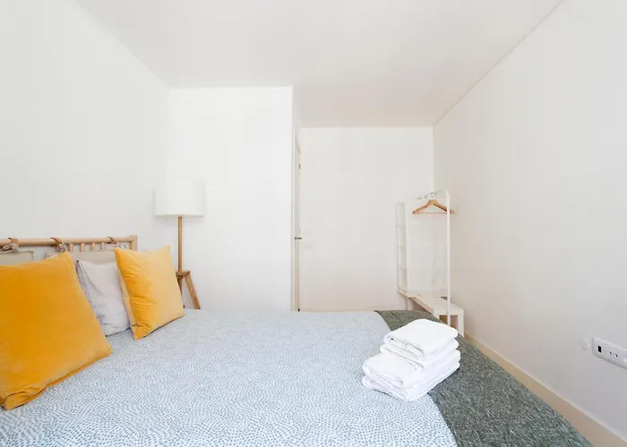 Bedrooms In Shared In Modern In Downtown Konukevi *