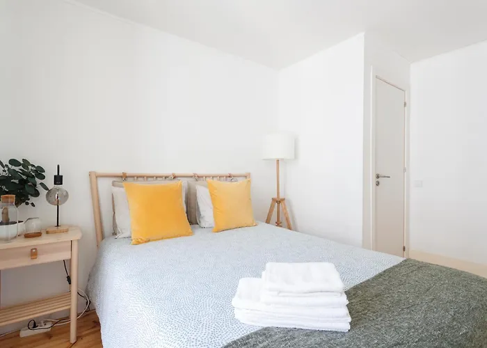 Bedrooms In Shared In Modern In Downtown Lisboa
